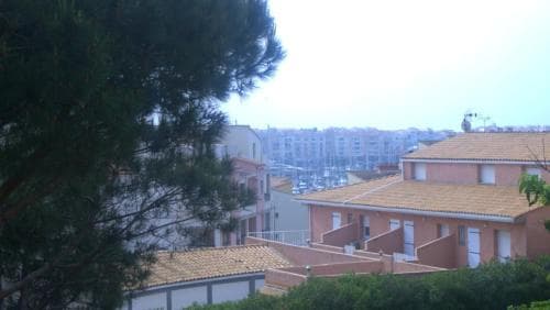 Apartment With one Bedroom in Agde, With Furnished Terrace - 1 km From the Beach - Photo 1