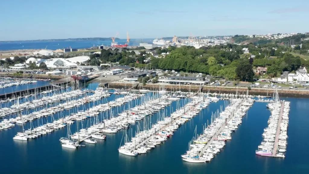 Auberge de jeunesse Ostal Brest - Photo 1