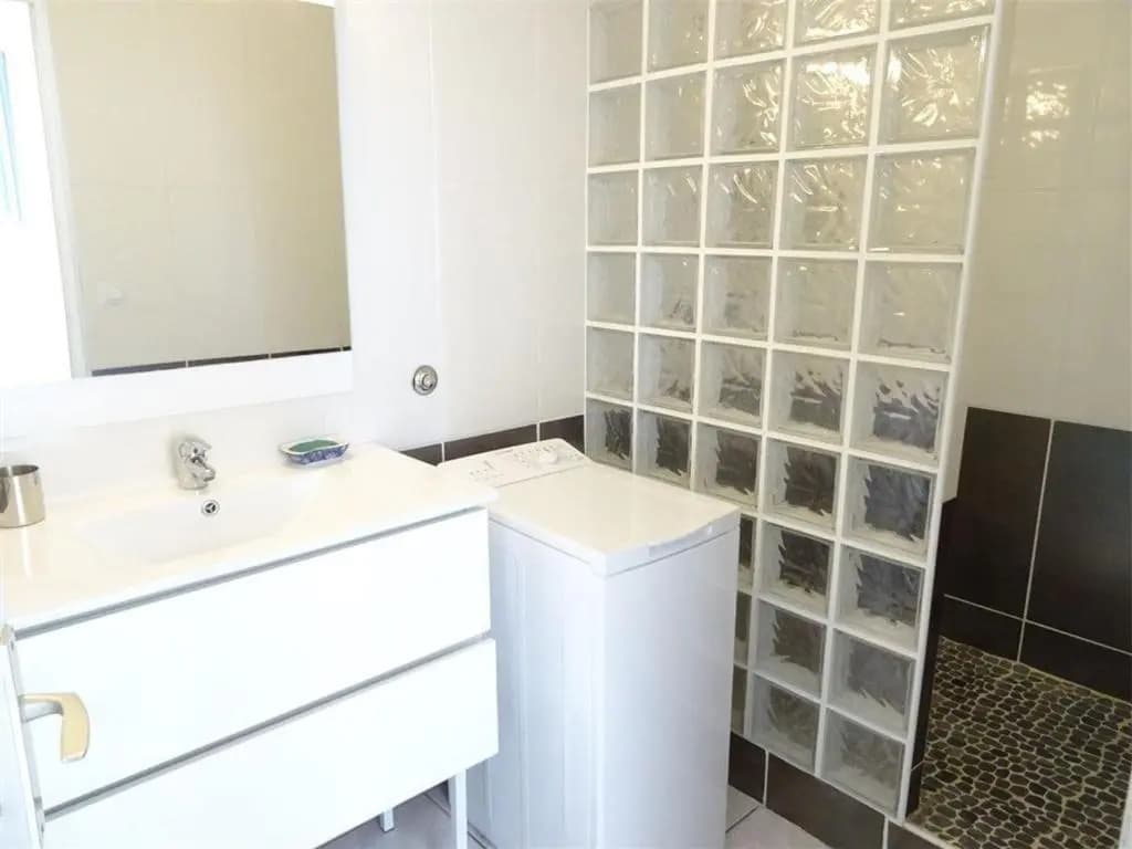 Appartement Balaruc-les-Bains, 2 pièces, 2 personnes - FR-1-553-119 - Miniature 6