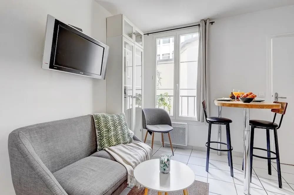 Cozy Studio by the Eiffel Tower - For 2 - Photo 5