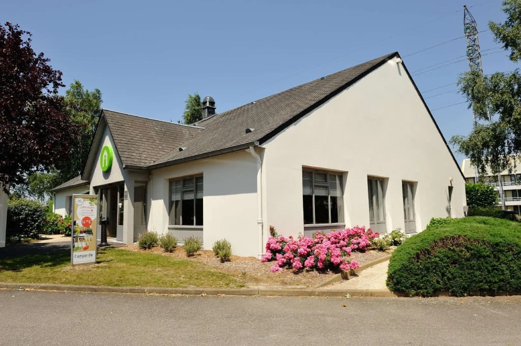 Campanile NATURE - Vannes - Photo 1