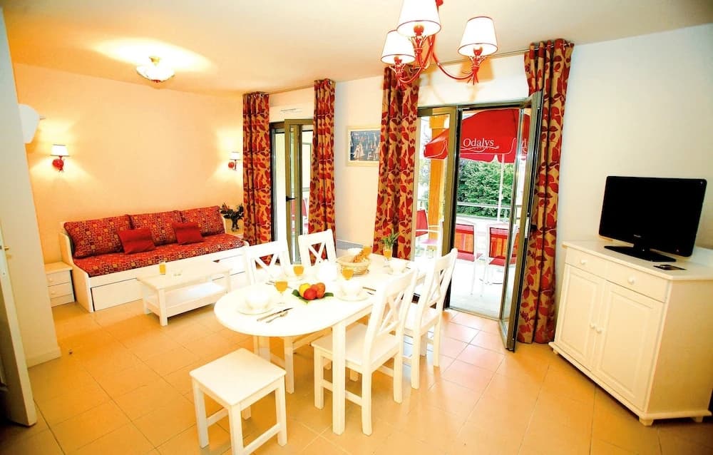 Odalys Residence Le Chateau de Pretreville - Photo 2