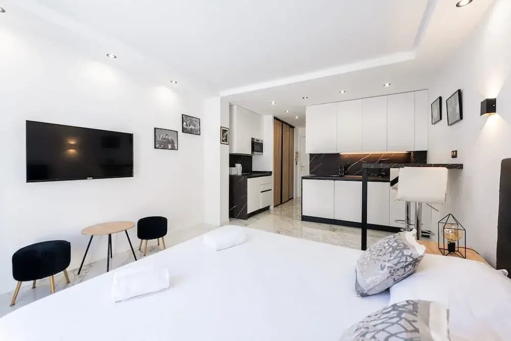 Large Studio Apartment With Terrace and sea View - Photo 1