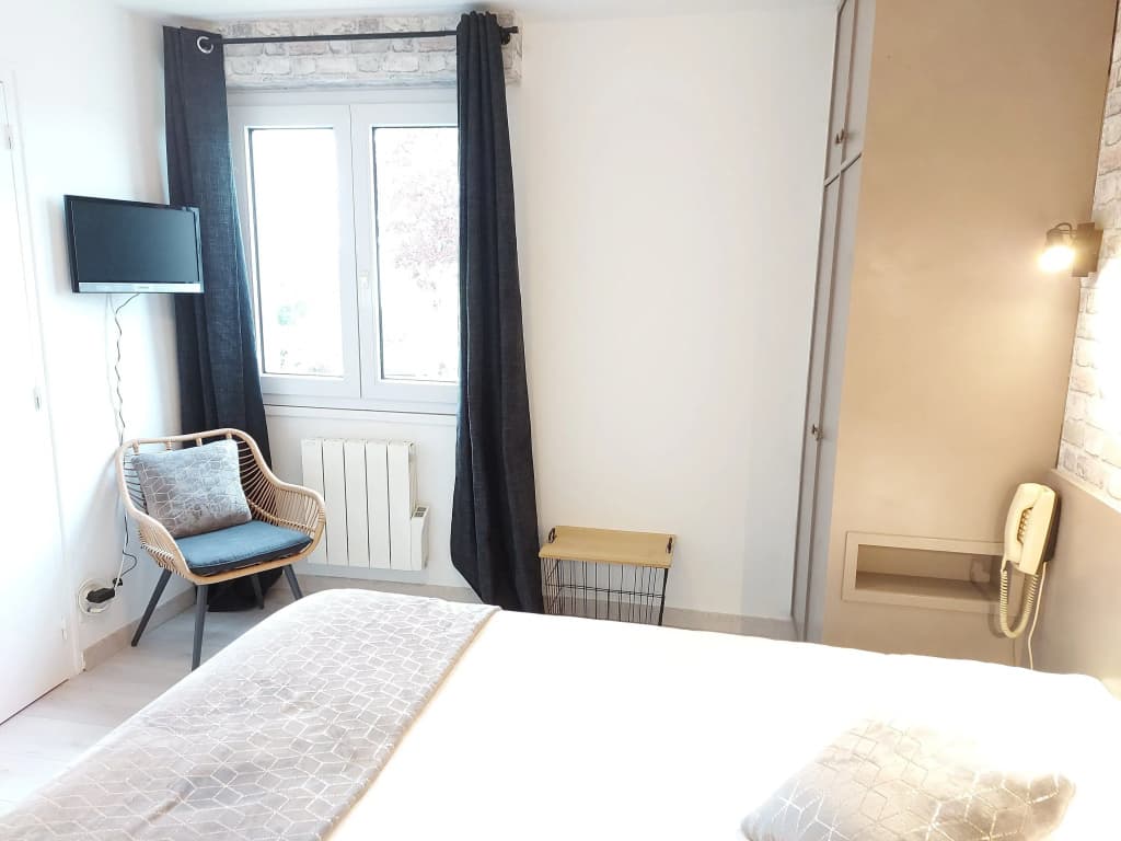 Logis Hôtel Vannes Nord Le Clos des Hortensias - Photo 3
