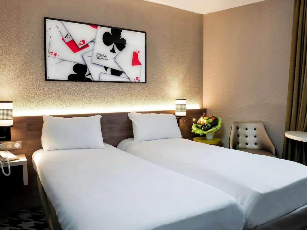 ibis Styles Rouen Nord Barentin - Photo 4