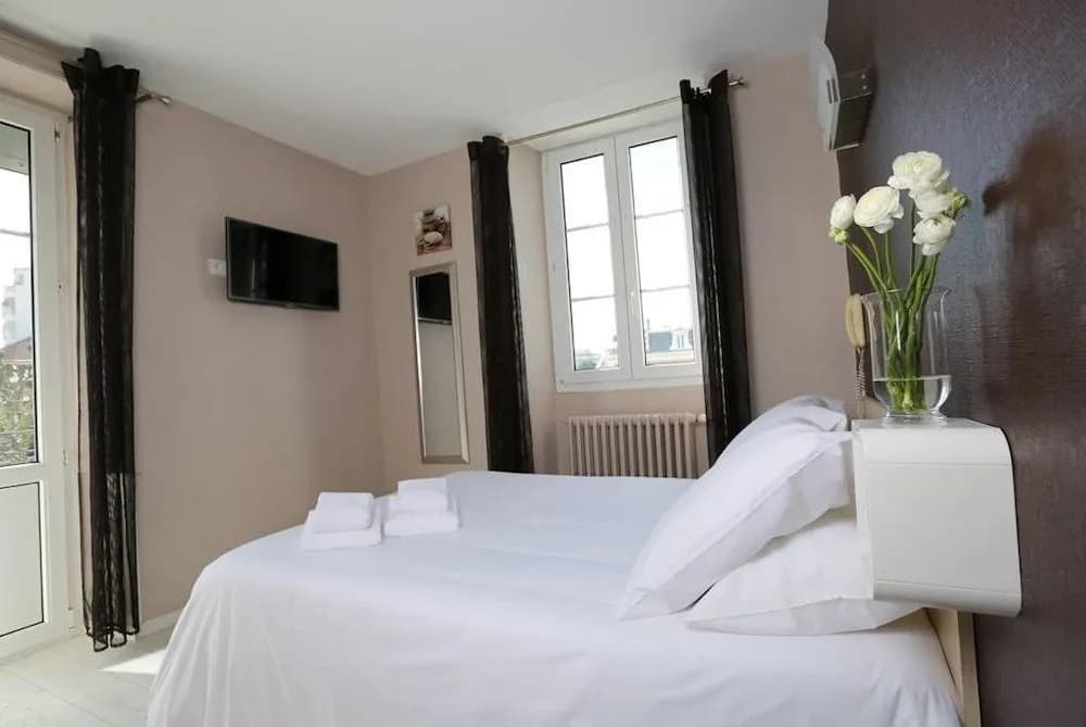 Hôtel Saint James - Photo 3