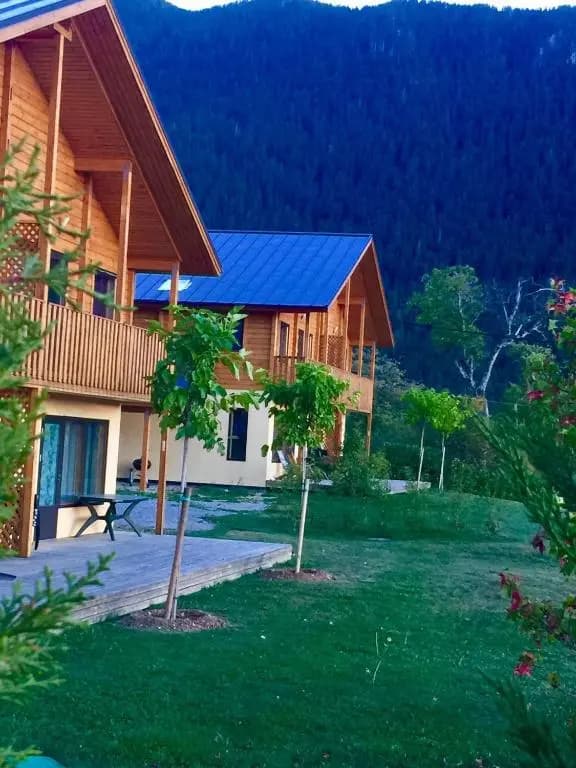 Les Chalets Fleurs de France - Photo 1