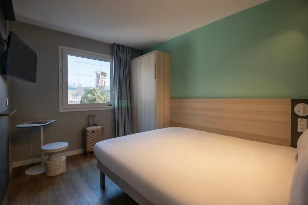ibis budget Nice Aeroport Promenade des Anglais - Photo 5