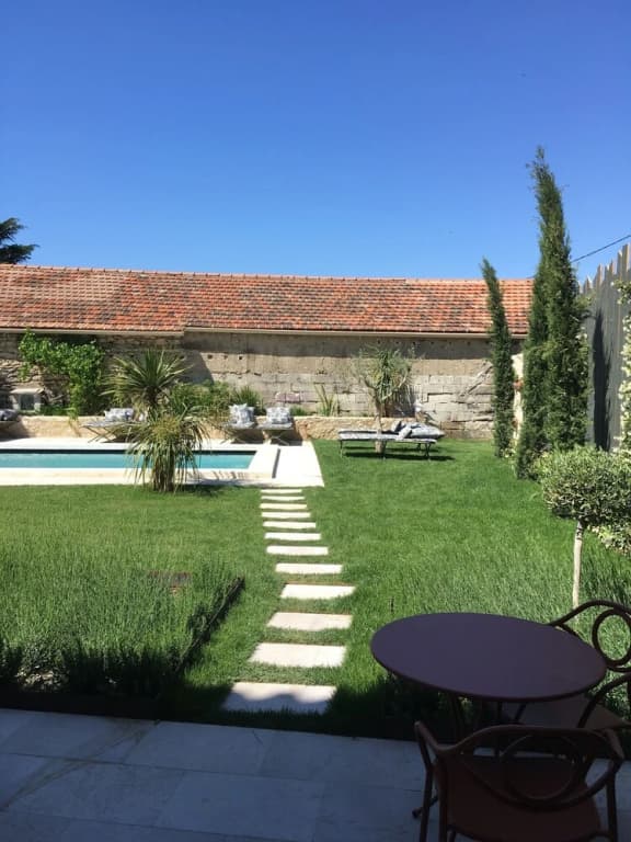 Le Petit Hotel - Miniature 8