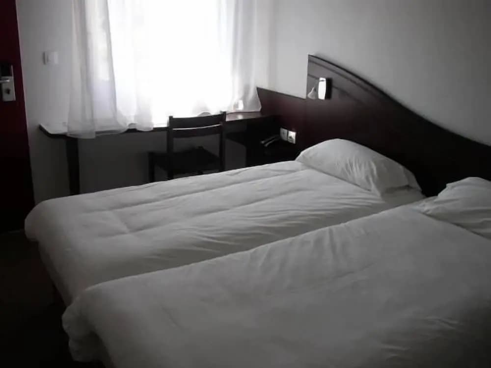 Fasthotel Paris Sud Saint Fargeau - Photo 4
