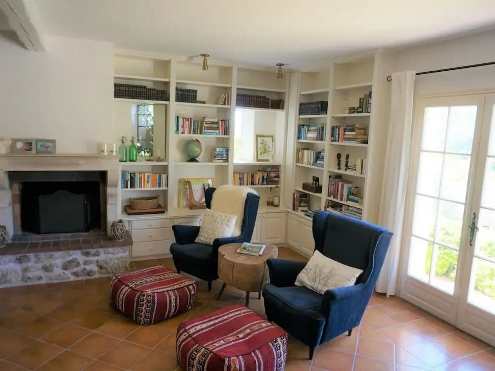 Holiday Home With Garden Near Lorgues - Photo 2