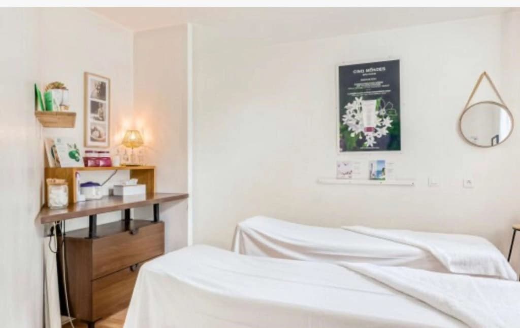 Hotel Kyriad Vichy Spa Cinq Mondes - Photo 2