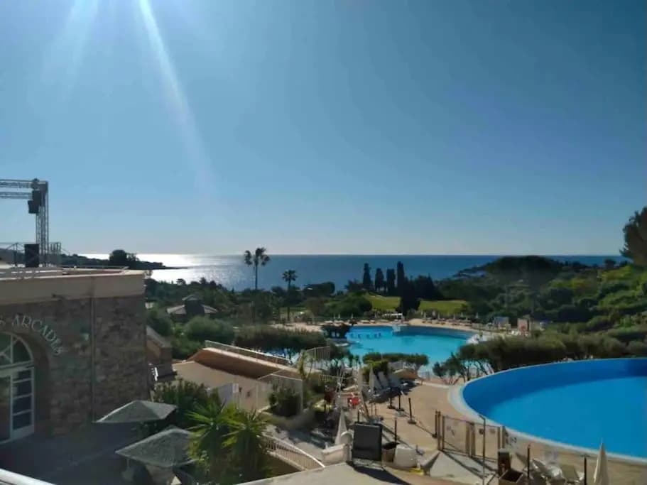 Cap Esterel Apartments - Photo 3