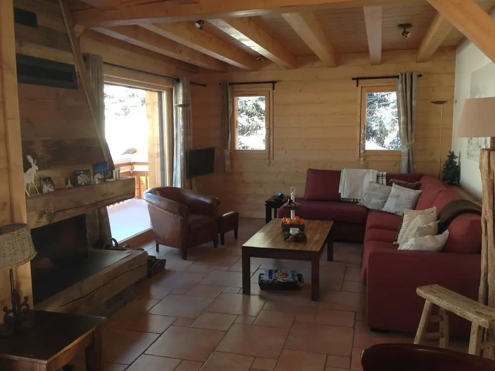 Sunny Chalet in Les Gets with Jacuzzi - Photo 5