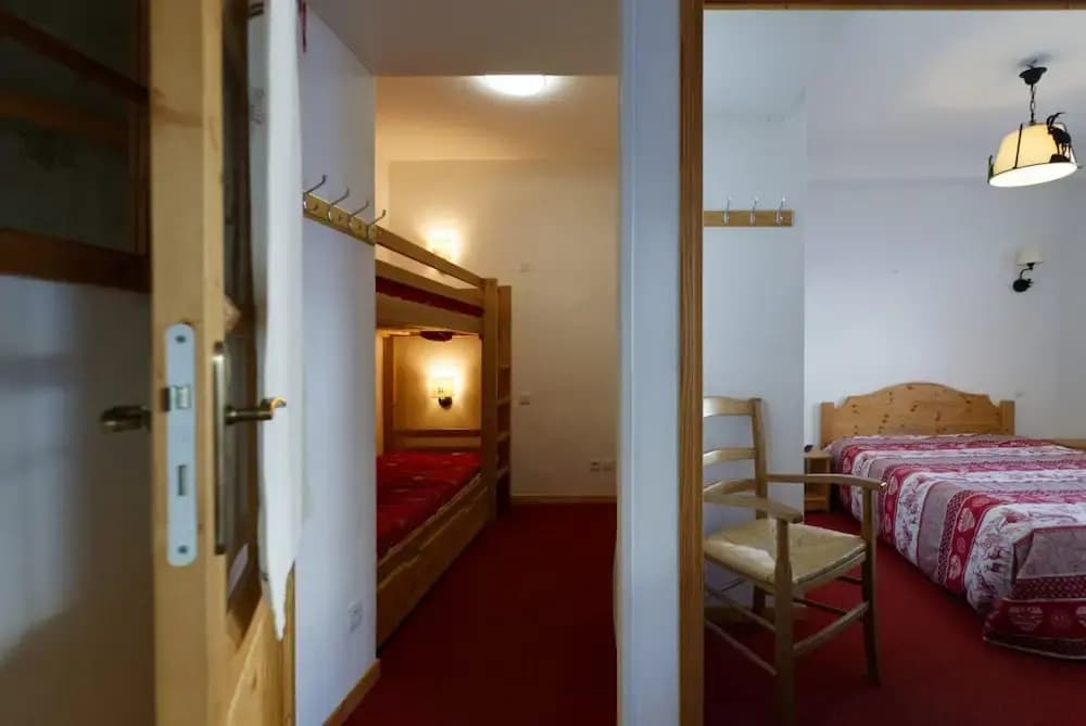 Apartment in France With Ski Slope Access - Photo 2