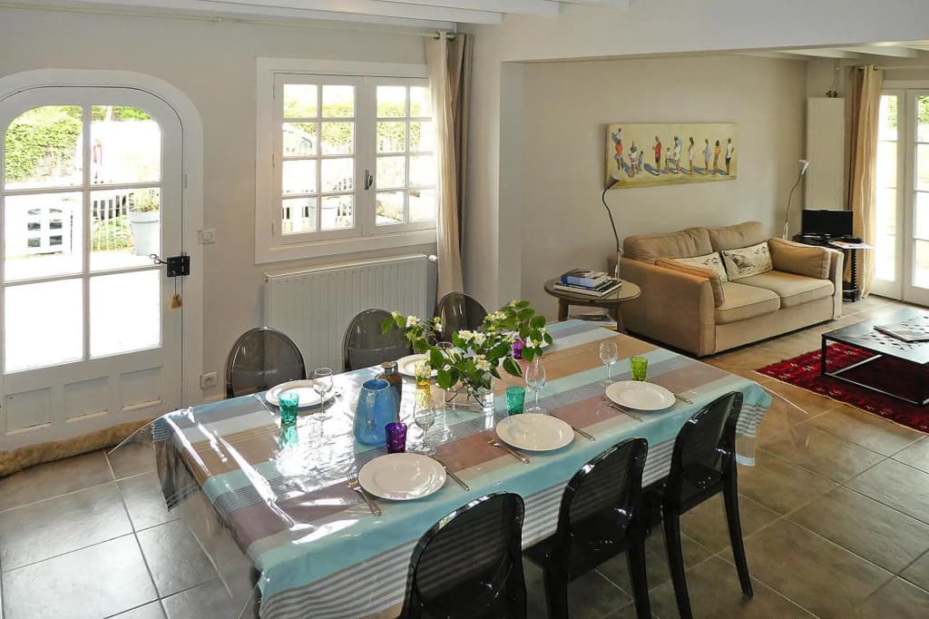 Charming Home in Carnac Near Sandy Beach - Photo 3