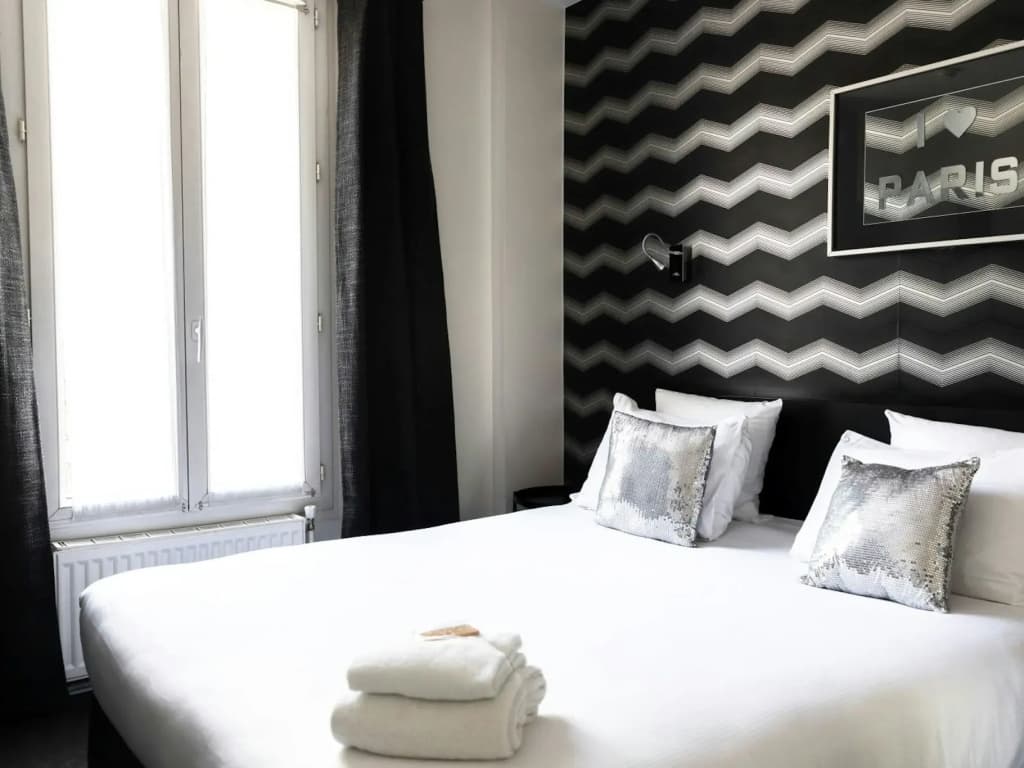 Porte de Versailles Hotel - Photo 5