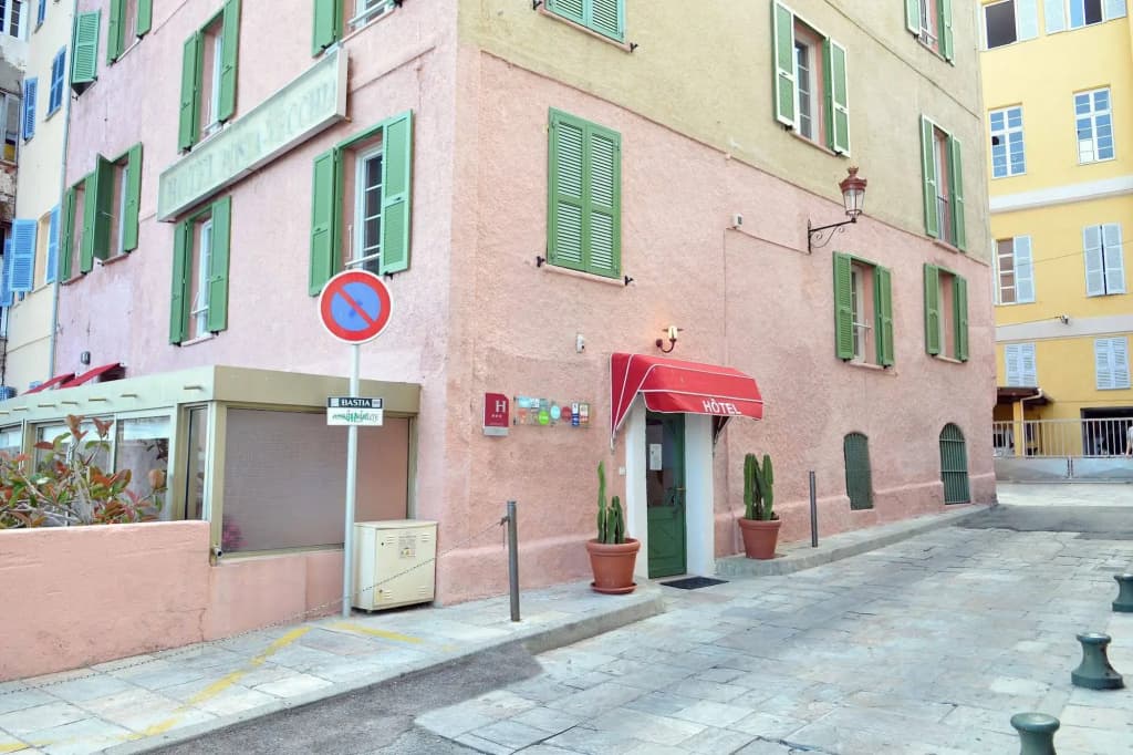 Hôtel Posta Vecchia - Photo 1