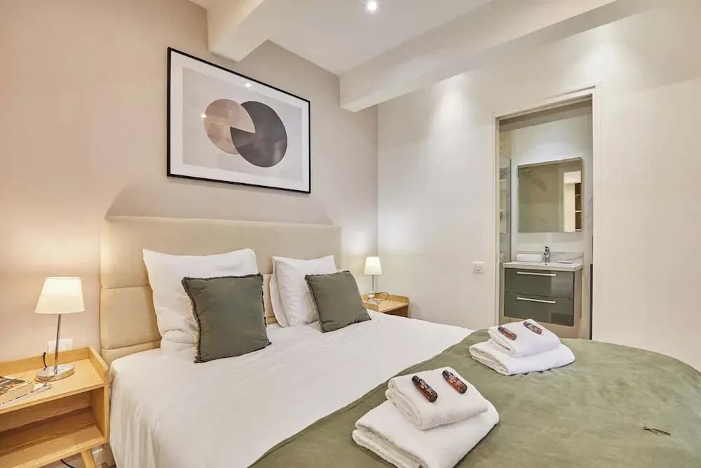 Charming Apartment Center of Paris Le Marais - Miniature 6