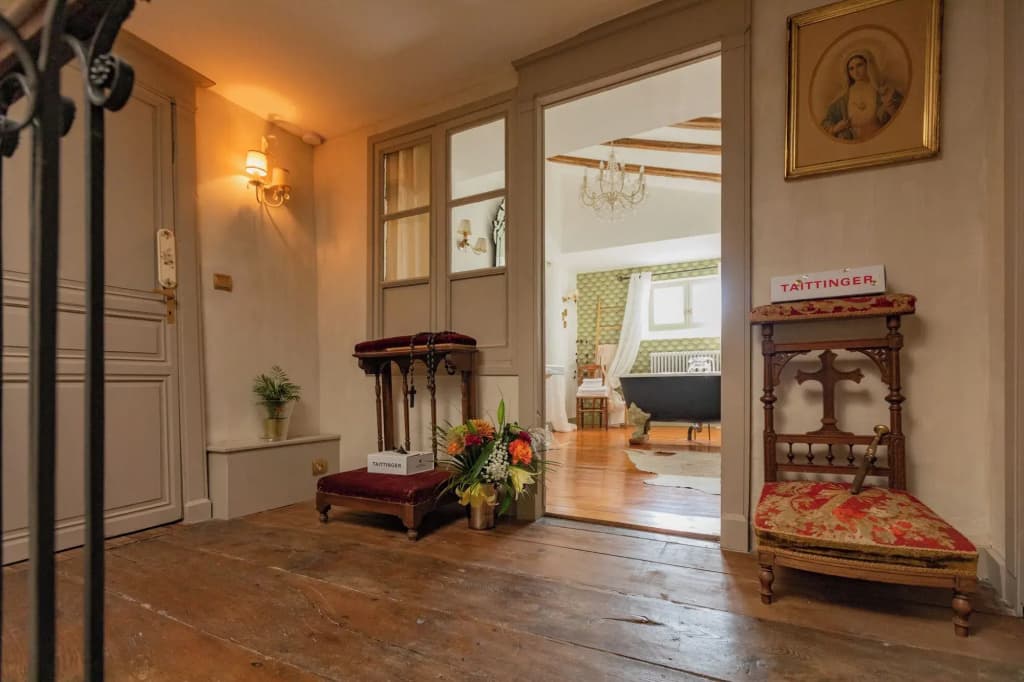 Champagne House - Miniature 6