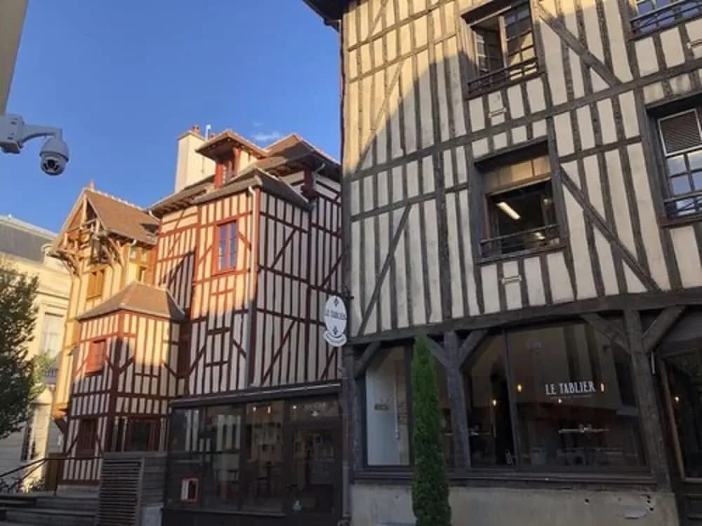 Le Montabert - Photo 1