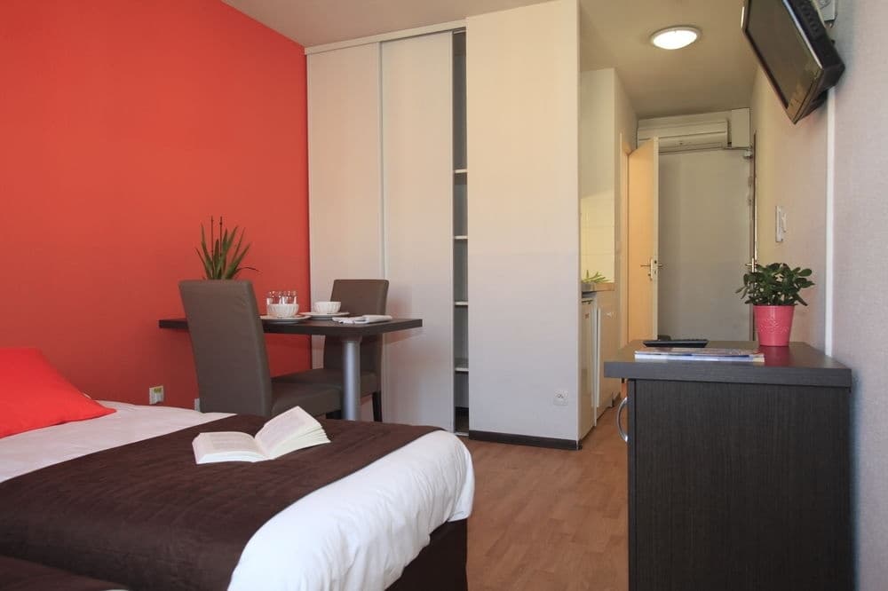 Comfort Aparthotel Aix Le Tholonet - Photo 5