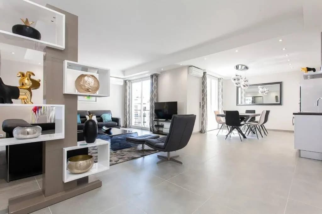 Marriott- Croisette: Superb 3 Bedrooms/ 3 Baths - Miniature 6