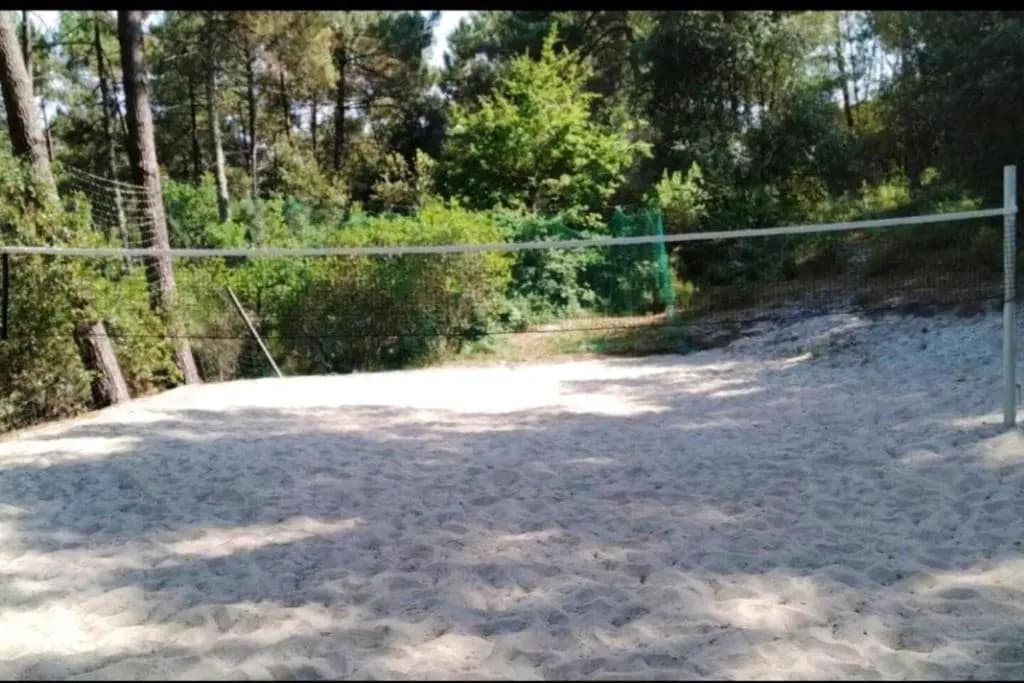 Maison de 3 chambres avec piscine partagee terrasse amenagee et wifi a Lacanau a 2 km de la plage - Photo 5