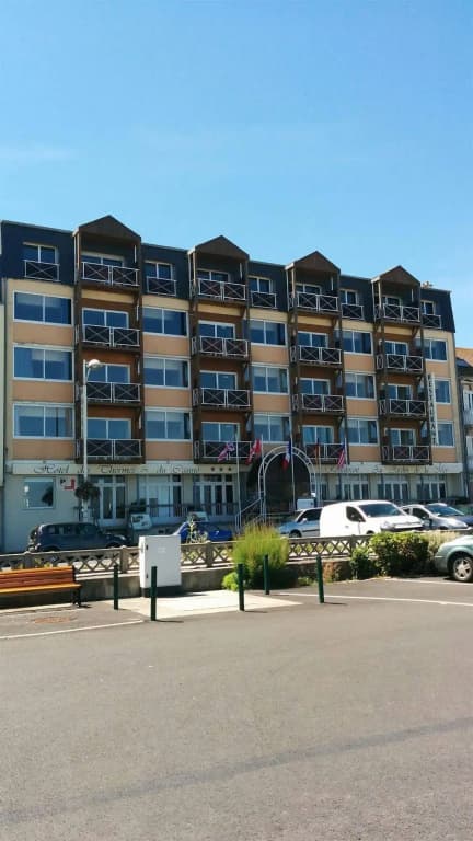 Hôtel des Thermes et du Casino - Photo 1