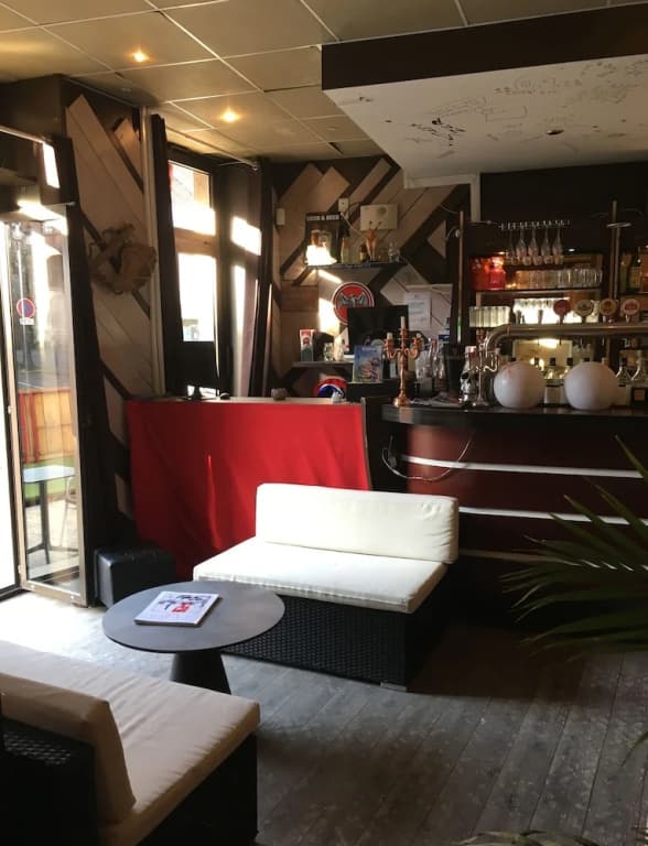 Hotel du Commerce - Photo 2