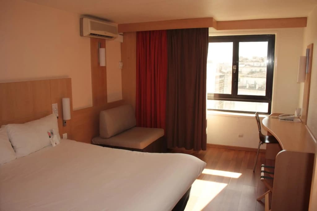 Ibis Marseille Centre Gare Saint Charles - Miniature 7