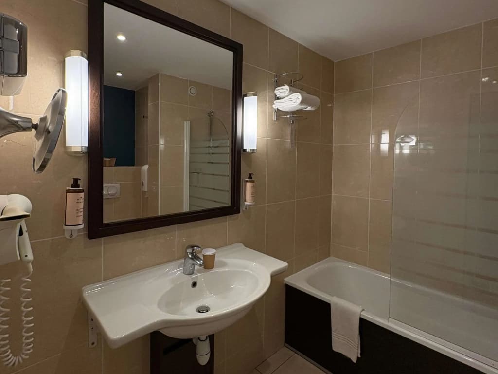 Mercure Angers Centre Gare - Miniature 8