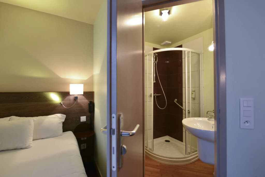 Accostage Hotel - Miniature 8