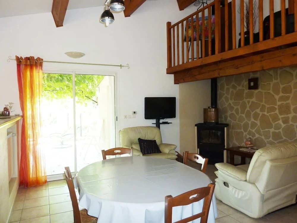 Relaxing Retreat in Saint-pons - Photo 3