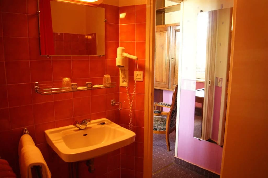 Hôtel Saint-Pierre - Miniature 7