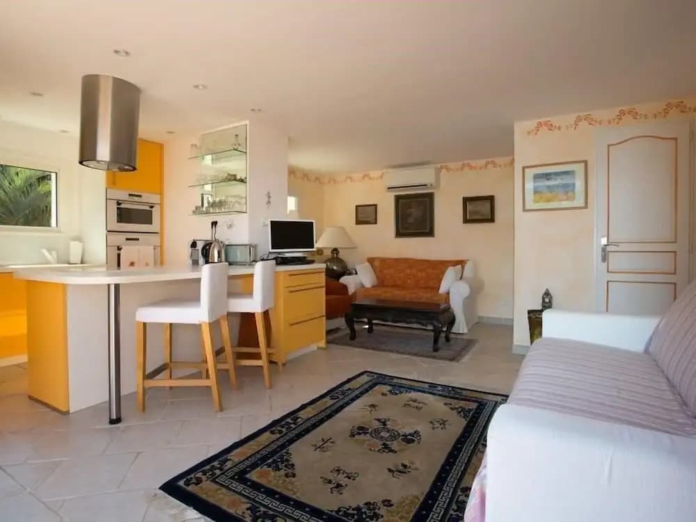 La Tarentane - Photo 4