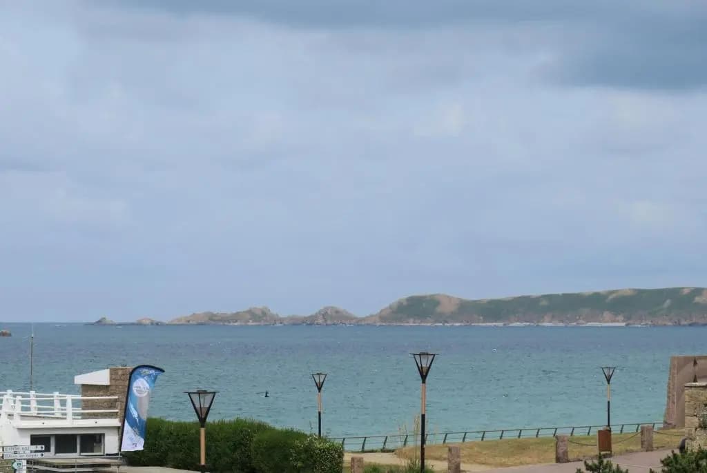 Appartement VUE SUR MER avec terrasse, plage de Trestraou à PERROS-GUIREC - Ref 861 - Photo 5