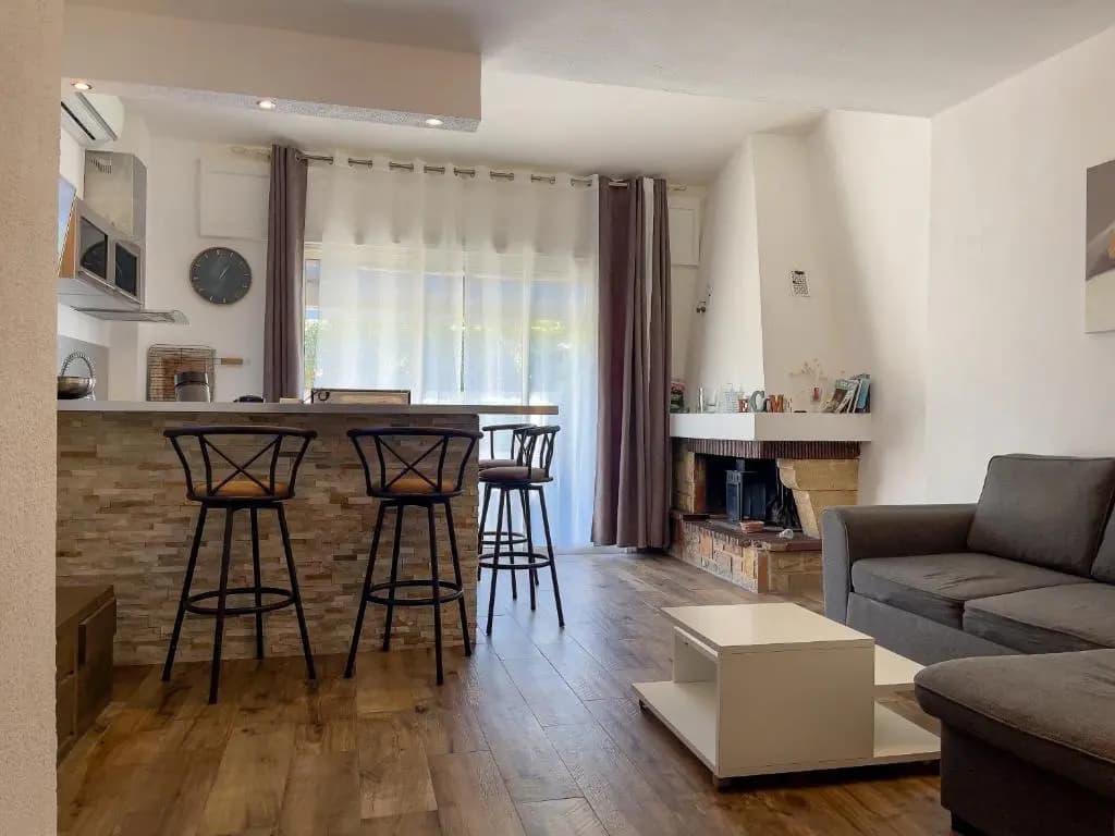 Apartement Maenat - Photo 3