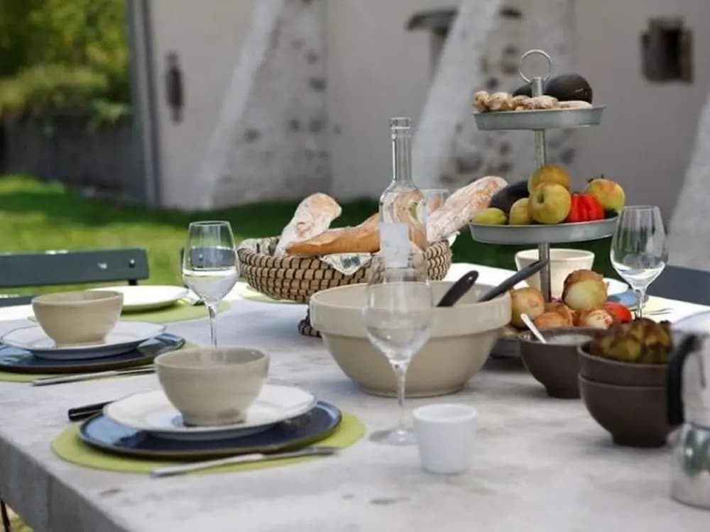 Luxurious Farmhouse in Braize - Photo 2