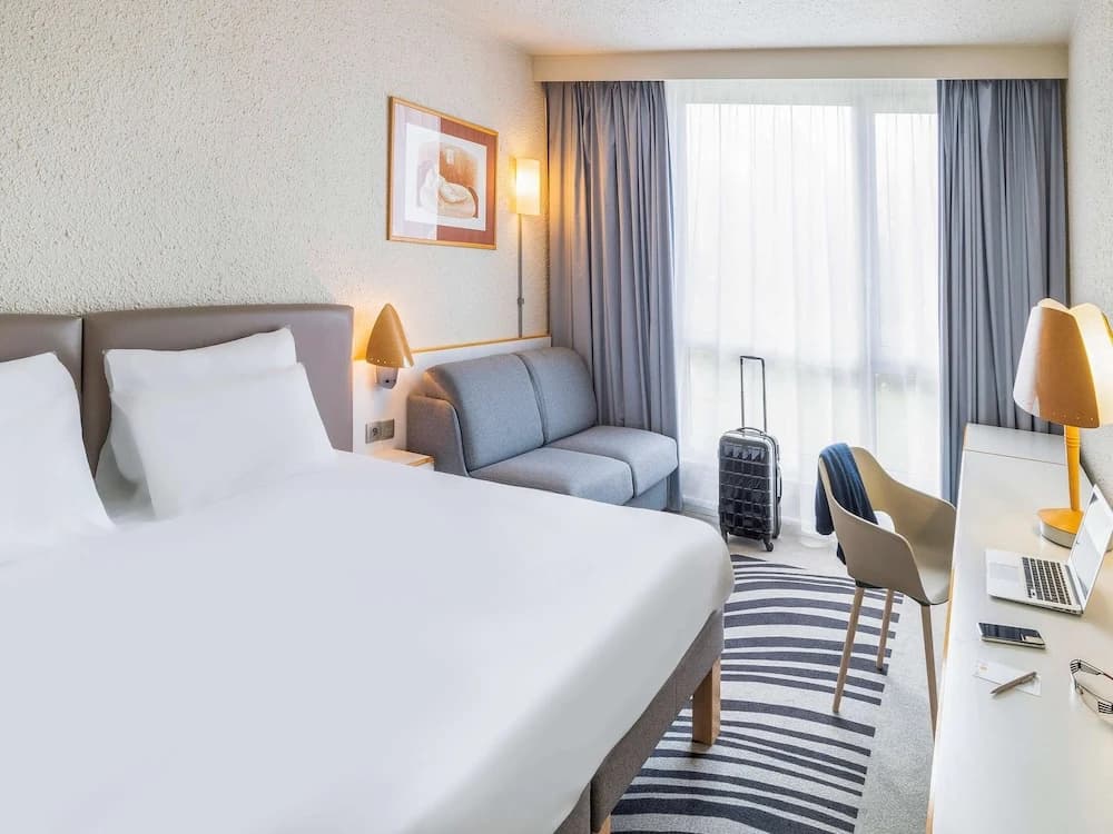 Novotel Valenciennes - Photo 1