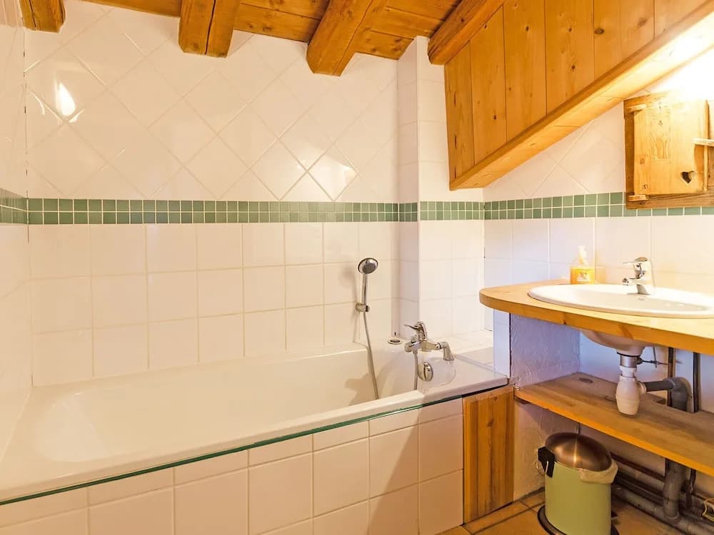 New and Modern Chalet Just 350 m From the ski Lifts - Miniature 8