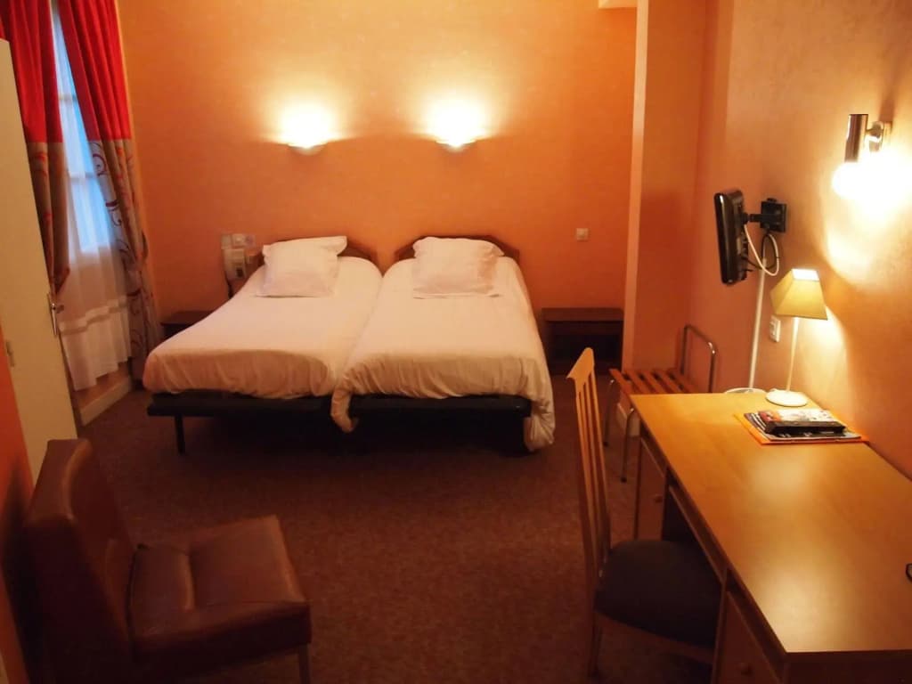 Le Petit Billot Hôtel - Photo 3