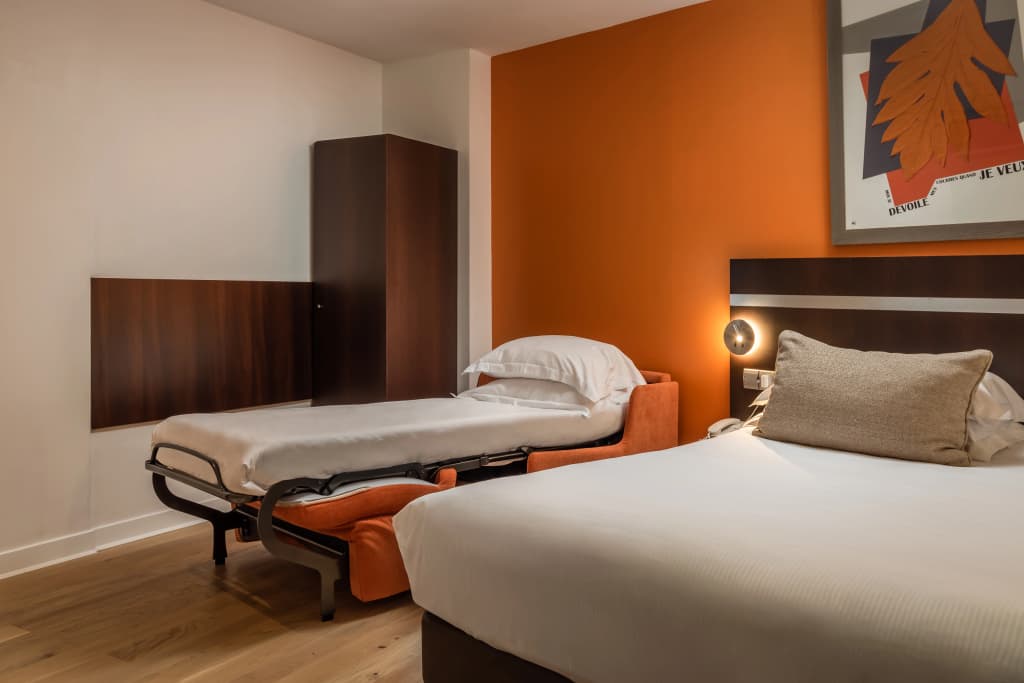 Hotel Arc de Triomphe - Photo 5
