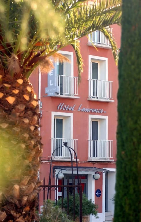 Hôtel Laurence - Photo 1