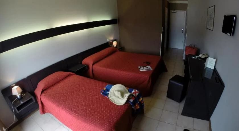 Beach Hotel - Miniature 6
