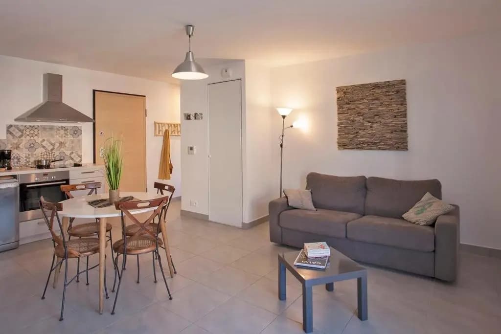 L'orangeraie Calvi centre à 300m de la plage et du port parking privé - Photo 2