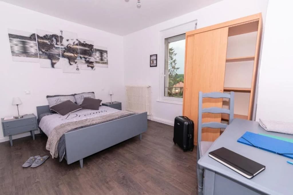Private & Comfortable Apartments - Photo 5