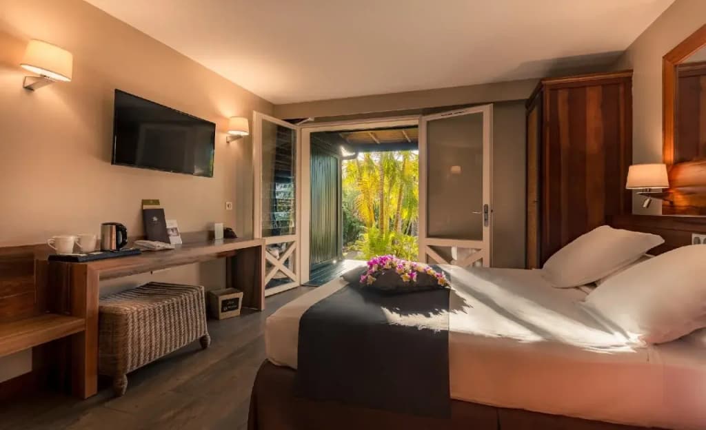 Iloha Seaview Hotel - Photo 2