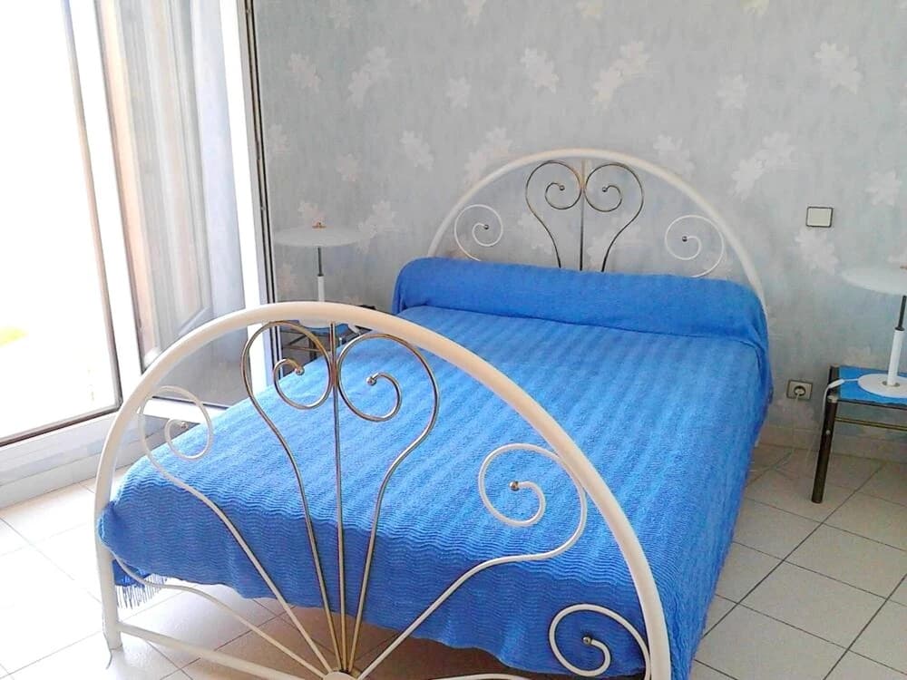 House With 3 Bedrooms in Bandol, With Wonderful sea View and Enclosed - Photo 2
