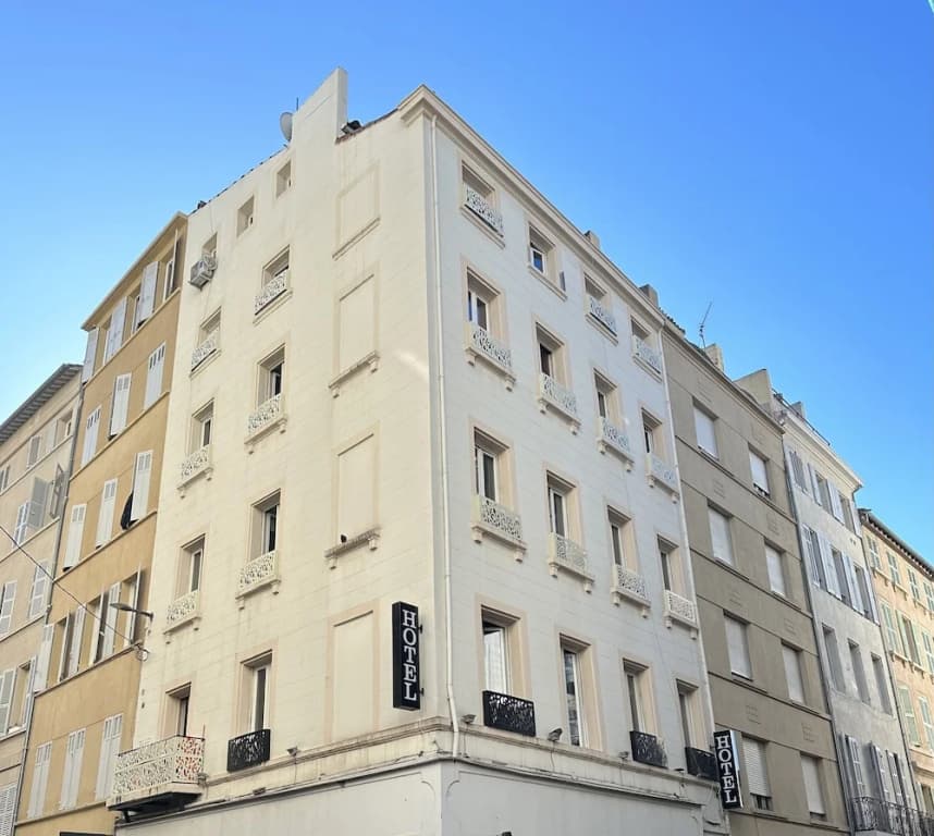 Hotel Le Beausejour - Photo 2